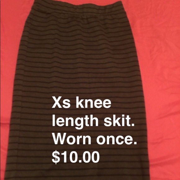 Skirts - Picture 1 of 4